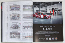 Laden Sie das Bild in den Galerie-Viewer, Classic Car Auction Yearbook 2020 -2021